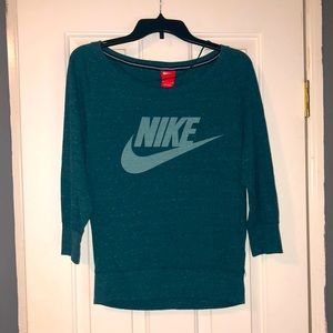 Nike top. Size Small. Quarter sleeve.